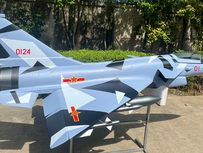 J-10 — 3.7 m photo 8